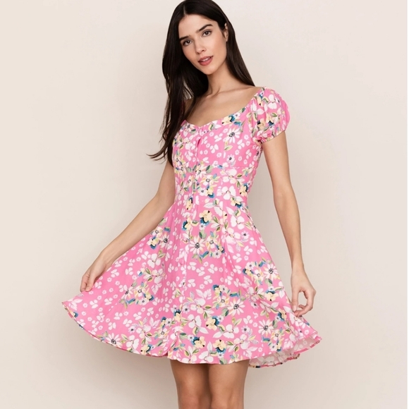 Yumi Kim Dresses & Skirts - Yumi Kim mercy dress pink floral cap sleeve size small